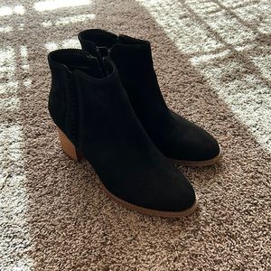 Blondo black heeled waterproof booties